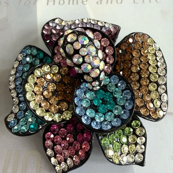 Kirk’s Folly Dream Flower pendant/broach/pin  Multicolor ombré Rhinestone - Picture 2 of 6